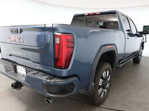 Used 2024 GMC Sierra 2500 Denali w/ Denali Reserve Package image 4