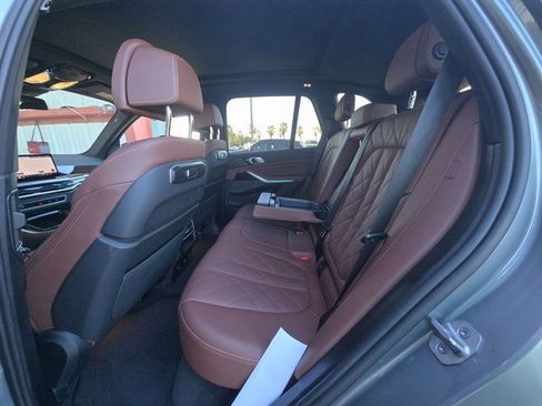 Used 2026 BMW X5 sDrive40i image 14