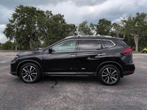 Certified 2017 Nissan Rogue SL w/ SL Premium Package FWD image 7