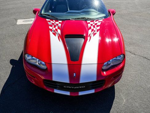 Used 2002 Chevrolet Camaro Z28 w/ SS Performance/Appearance Pkg RWD image 73