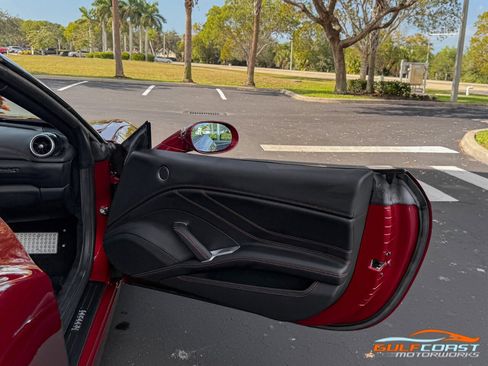 Used 2016 Ferrari California T image 38