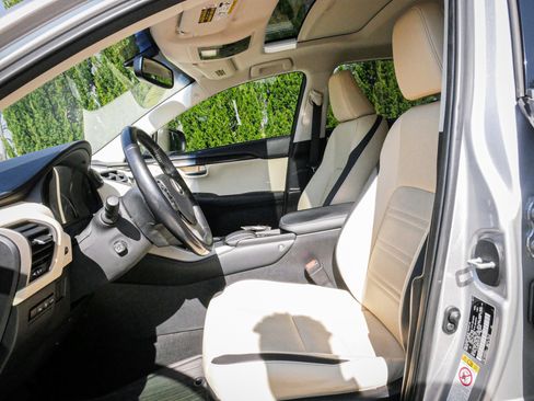 Used 2015 Lexus NX 200t FWD w/ Premium Package image 16