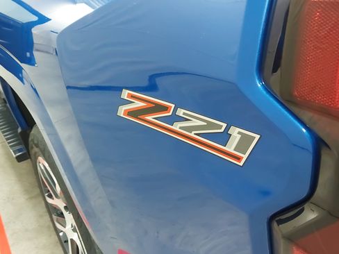 Used 2024 Chevrolet Colorado Z71 w/ Z71 Convenience Package 2 image 33