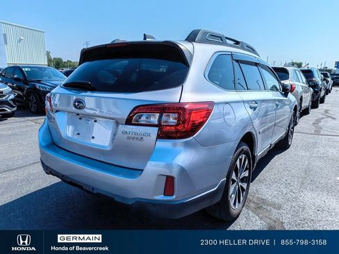 Used 2017 Subaru Outback 2.5i Limited AWD/4WD image 3