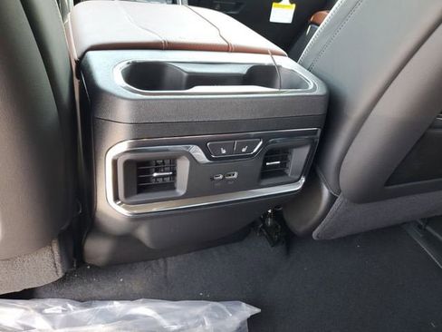 New 2026 GMC Sierra 1500 Denali Ultimate AWD/4WD image 17