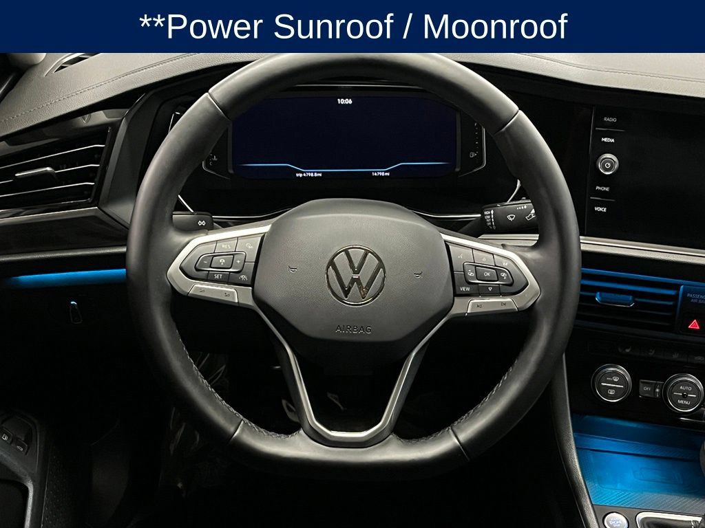 Used 2023 Volkswagen Jetta SEL FWD image 9