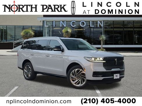 New 2025 Lincoln Navigator Reserve image 1