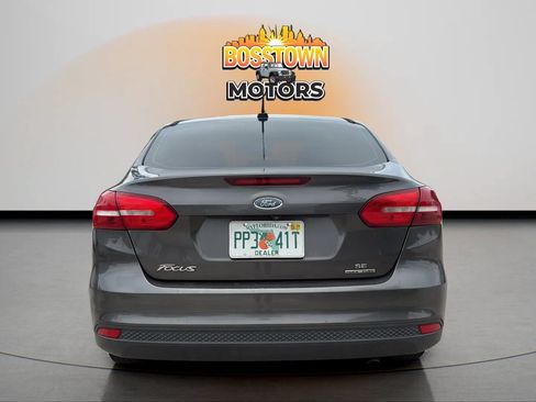 Used 2016 Ford Focus SE FWD image 6