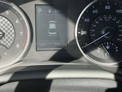 Used 2020 Hyundai Elantra SEL image 26