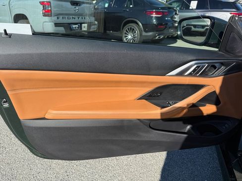 Used 2023 BMW 430i Coupe w/ Premium Package image 11