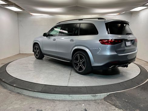 New 2026 Mercedes-Benz GLS 450 4MATIC image 3