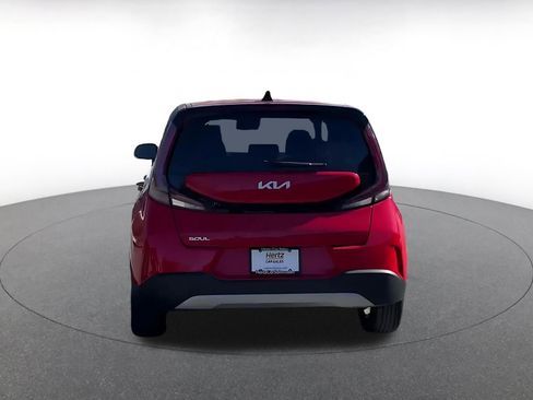 Used 2025 Kia Soul LX w/ LX Technology Package image 11