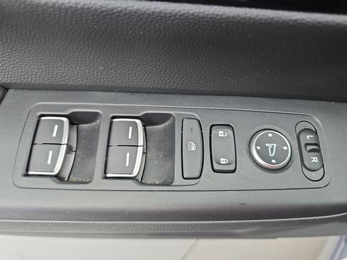 Used 2023 Honda CR-V EX-L image 28