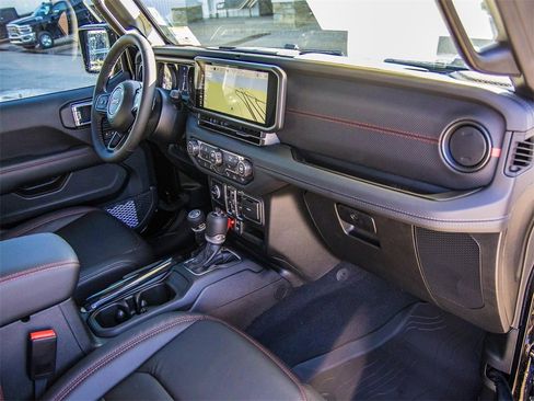 New 2026 Jeep Wrangler Unlimited Rubicon image 16