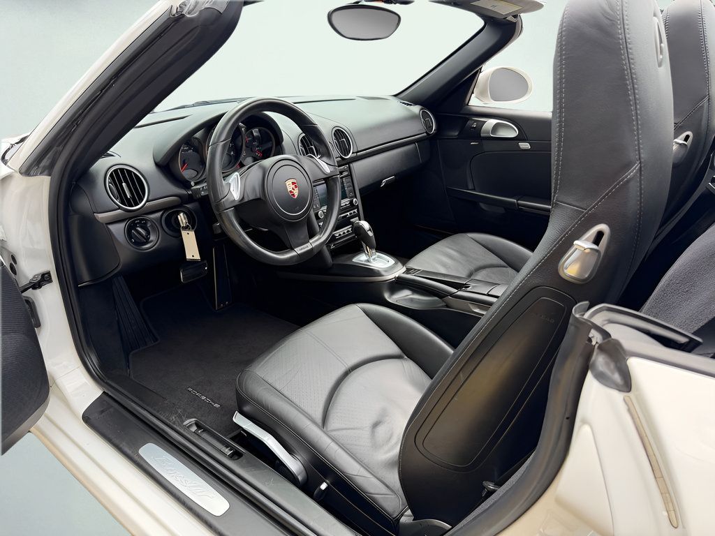 Used 2011 Porsche Boxster RWD image 17