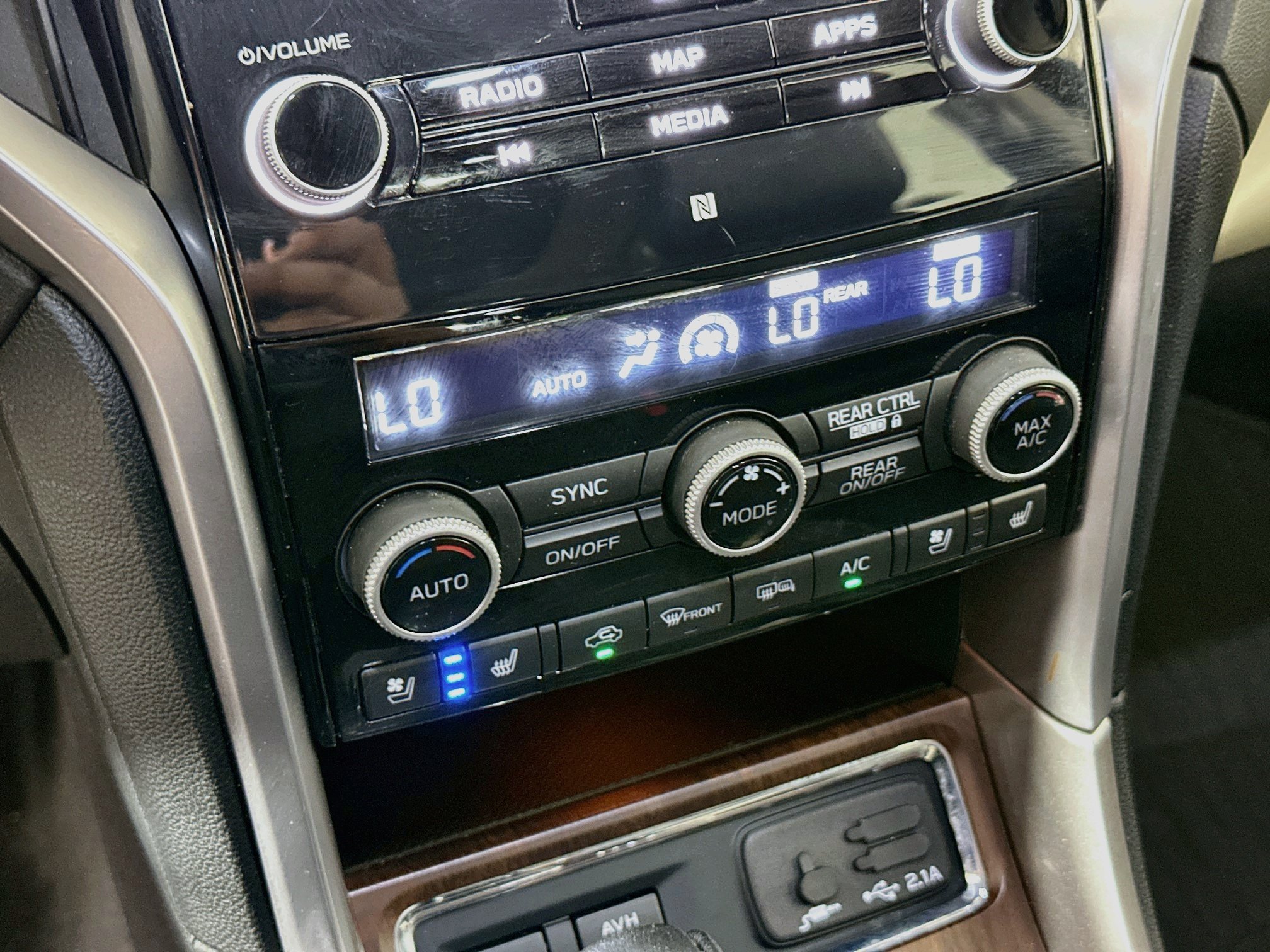 Used 2022 Subaru Ascent Touring AWD/4WD image 24