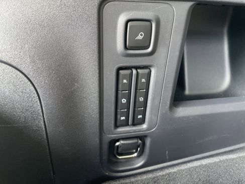 Used 2025 Ford Expedition Platinum w/ Platinum Ultimate Package image 24