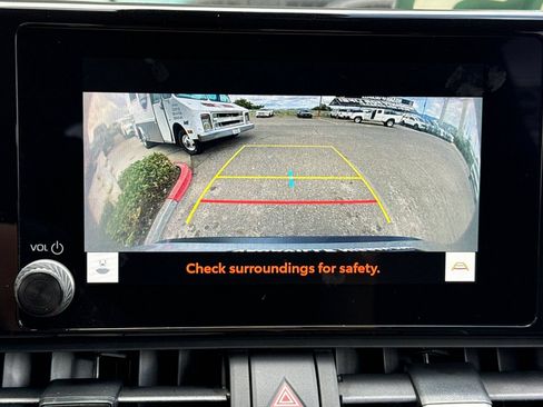 Used 2025 Toyota RAV4 XLE AWD/4WD image 25