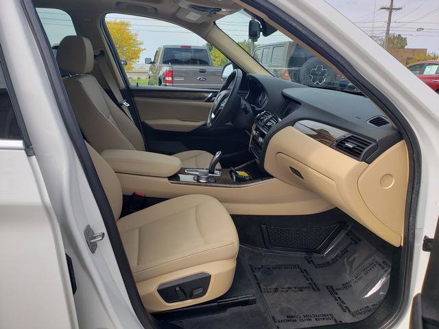 Used 2017 BMW X3 xDrive28i AWD/4WD image 17