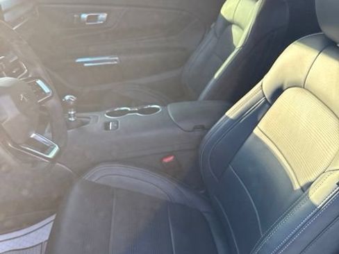 Used 2025 Ford Mustang GT Premium RWD image 17