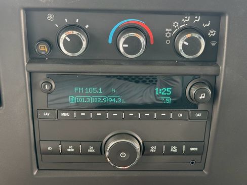 Certified 2024 Chevrolet Express 2500 RWD image 23