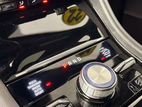 Used 2022 Jeep Grand Cherokee L Overland w/ Luxury Tech Group IV image 17