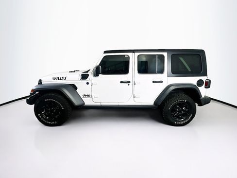 Used 2023 Jeep Wrangler Unlimited w/ Cold Weather Group AWD/4WD image 4