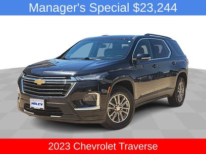 Used 2023 Chevrolet Traverse LT