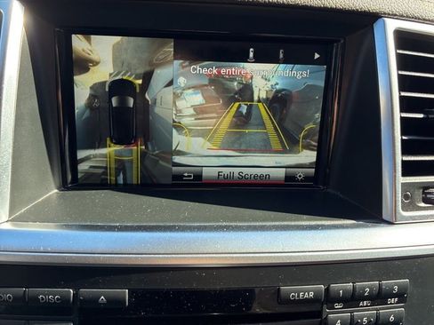 Used 2015 Mercedes-Benz GL 550 4MATIC image 12