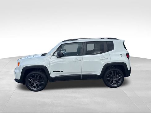Used 2021 Jeep Renegade Latitude image 2