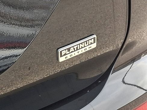 Used 2024 Mitsubishi Outlander SEL image 37