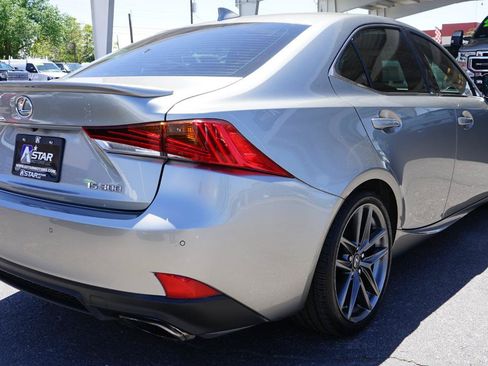 Used 2018 Lexus IS 300 F Sport RWD image 3