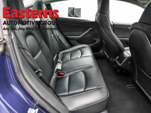Used 2023 Tesla Model 3 Standard Range RWD image 17
