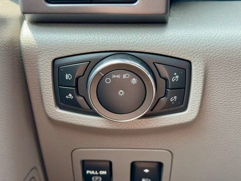 Used 2020 Ford F150 XLT w/ Equipment Group 302A Luxury AWD/4WD image 25