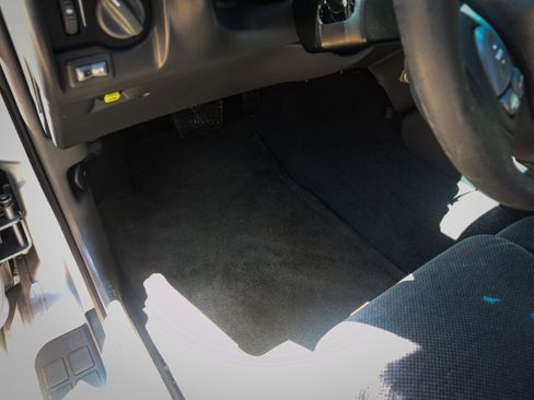 Used 1998 Pontiac Firebird Formula w/ Opt Pkg image 17