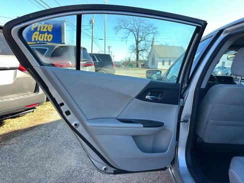 Used 2014 Honda Accord LX image 17