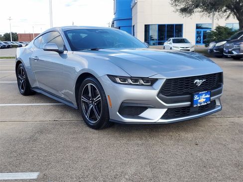 Used 2024 Ford Mustang Coupe image 2