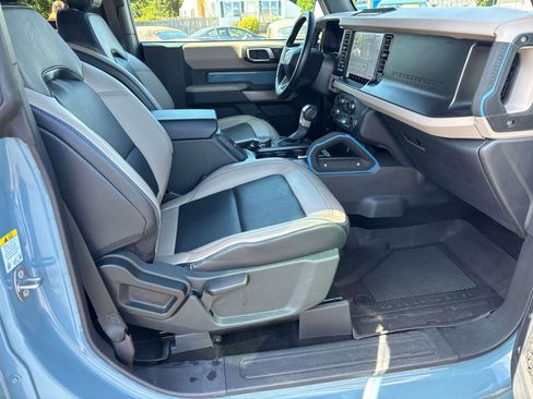 Used 2021 Ford Bronco Wildtrak image 14