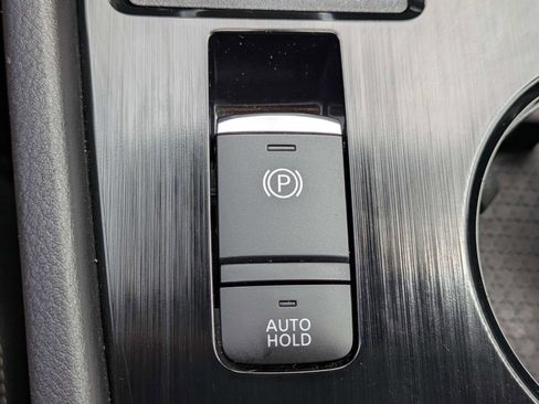 Used 2023 Nissan Rogue SV FWD image 24