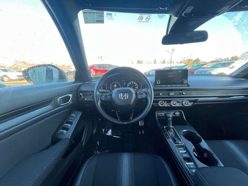 Used 2025 Honda Civic Sport image 32