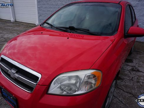 Used 2011 Chevrolet Aveo LT image 5