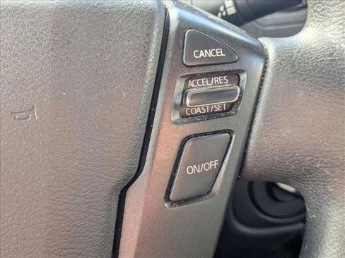 Used 2022 Nissan Frontier S image 9