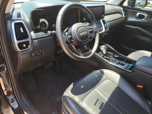 Used 2023 Kia Sorento SX AWD/4WD image 24