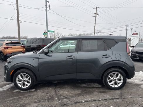 Used 2023 Kia Soul LX w/ Option Group 015 image 4