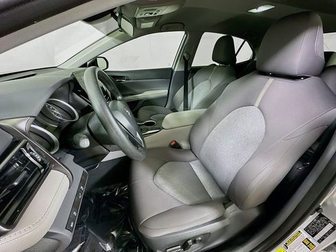 Used 2024 Toyota Camry LE FWD image 15
