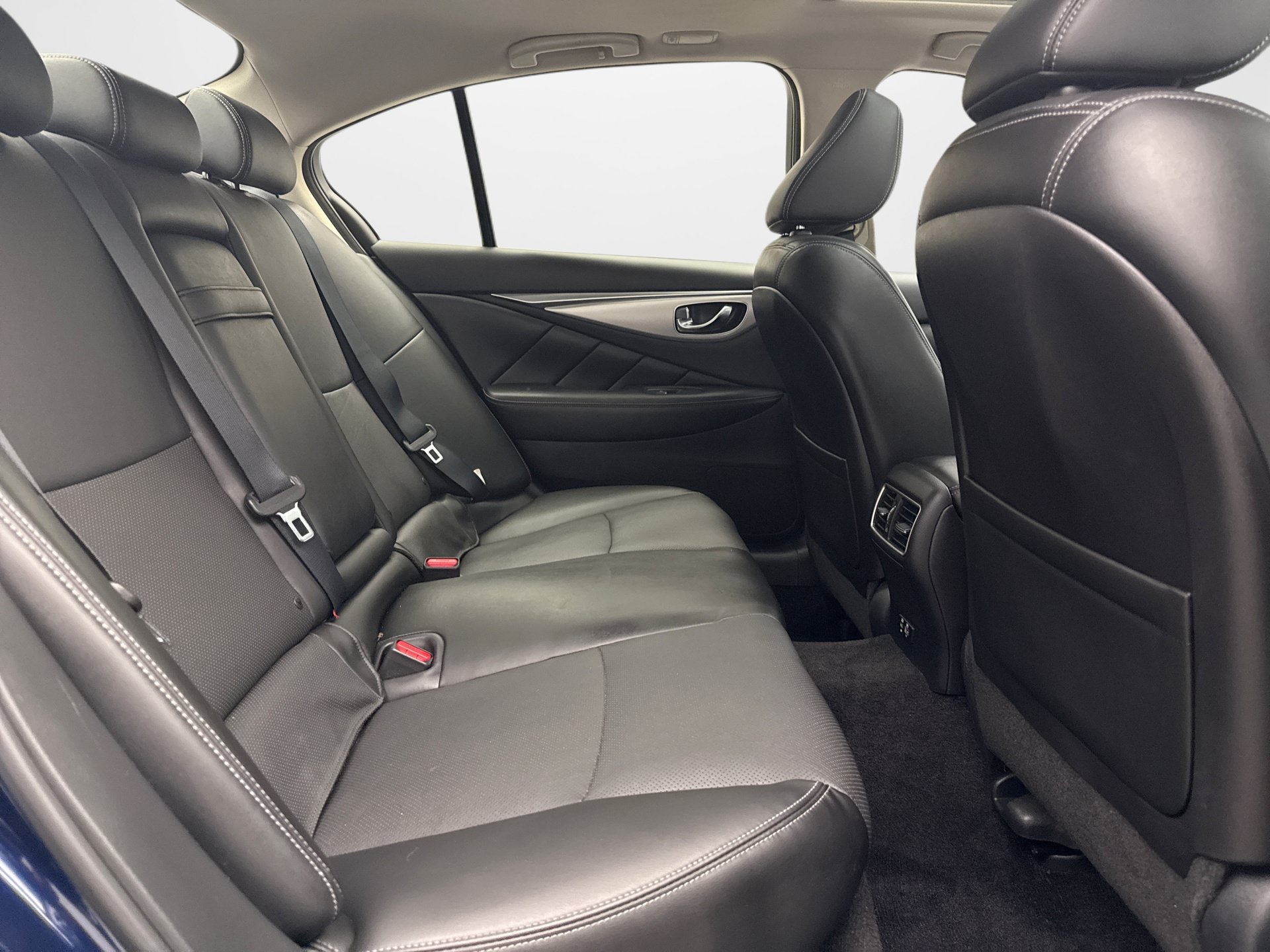 Used 2023 INFINITI Q50 Luxe w/ Cargo Package AWD/4WD image 19