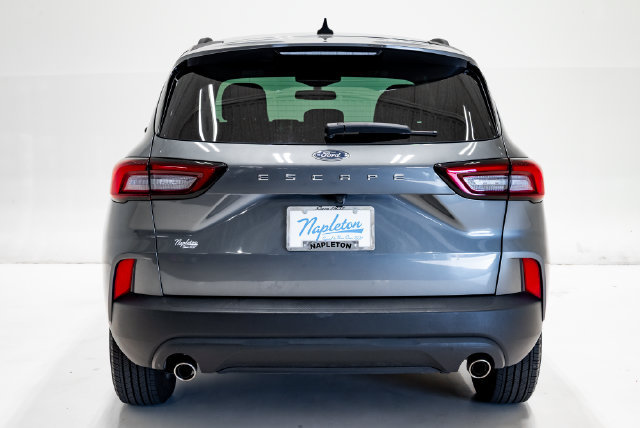 Used 2025 Ford Escape ST-Line FWD image 32
