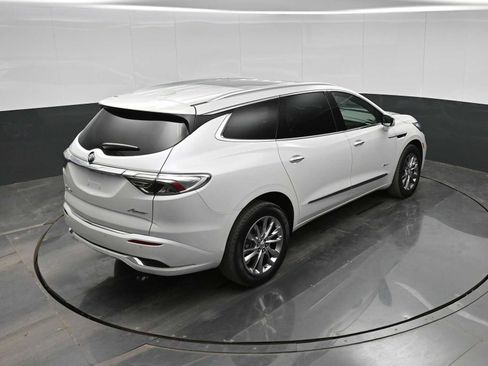 Used 2023 Buick Enclave Avenir w/ Avenir Technology Package image 28