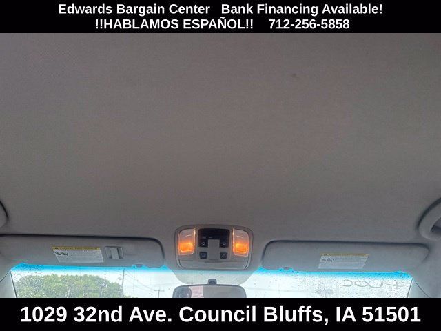 Used 2016 Kia Sedona LX w/ Option Group 020 FWD image 18