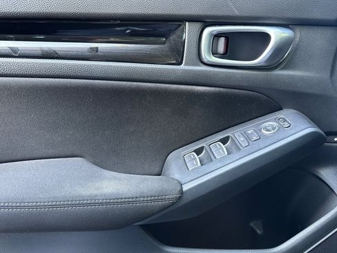 Used 2023 Honda Civic EX image 11